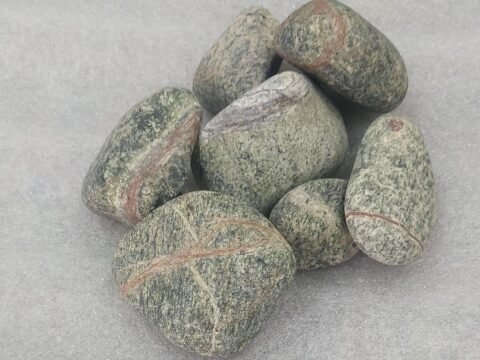 Bidasar Green Marble Pebbles