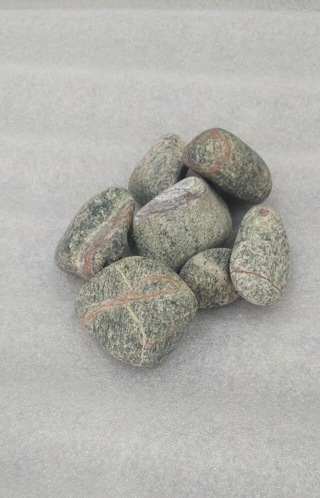 Bidasar Green Marble Pebbles