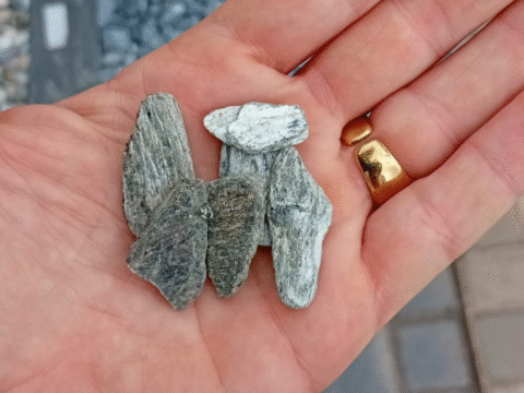Silver Shine Slate Chips